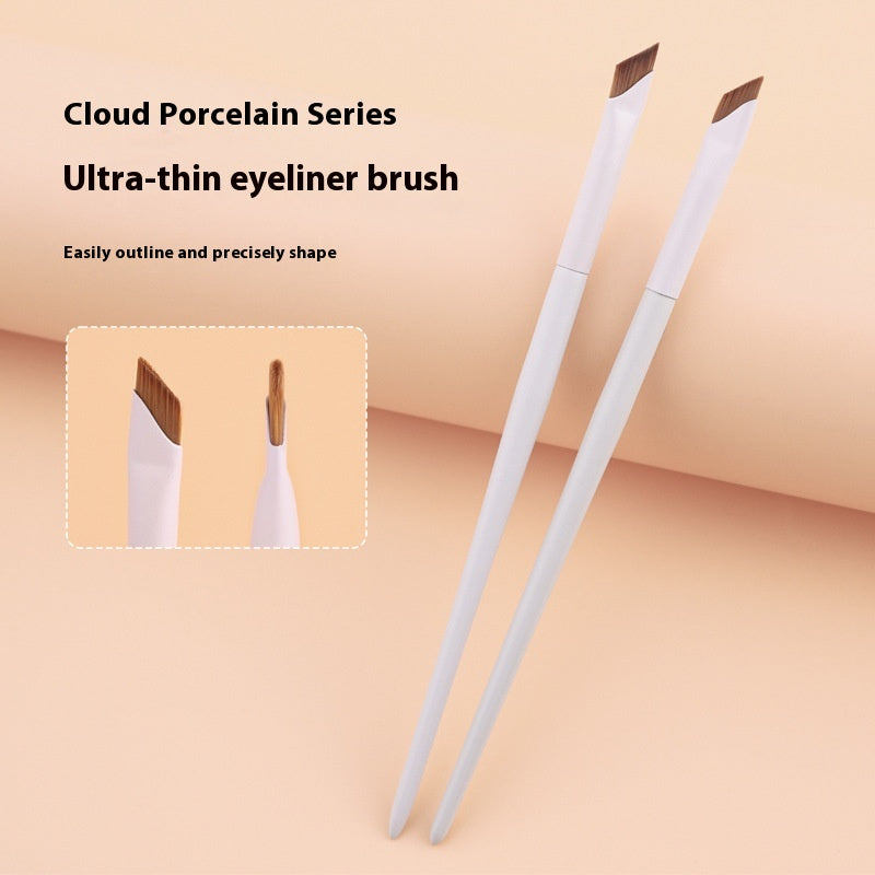 Bevel Fine Crouching Silkworm Ultra-thin Eyebrow Eyeliner Brush