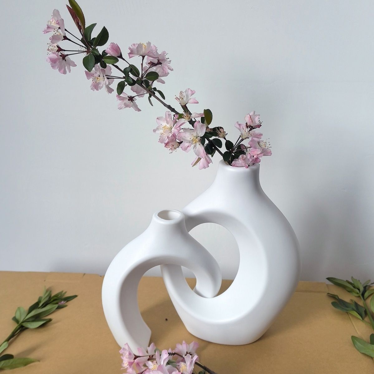 European Style White Plastic Vase Set Simple Creative Home Decor for Living Room Entryway TV Cabinet