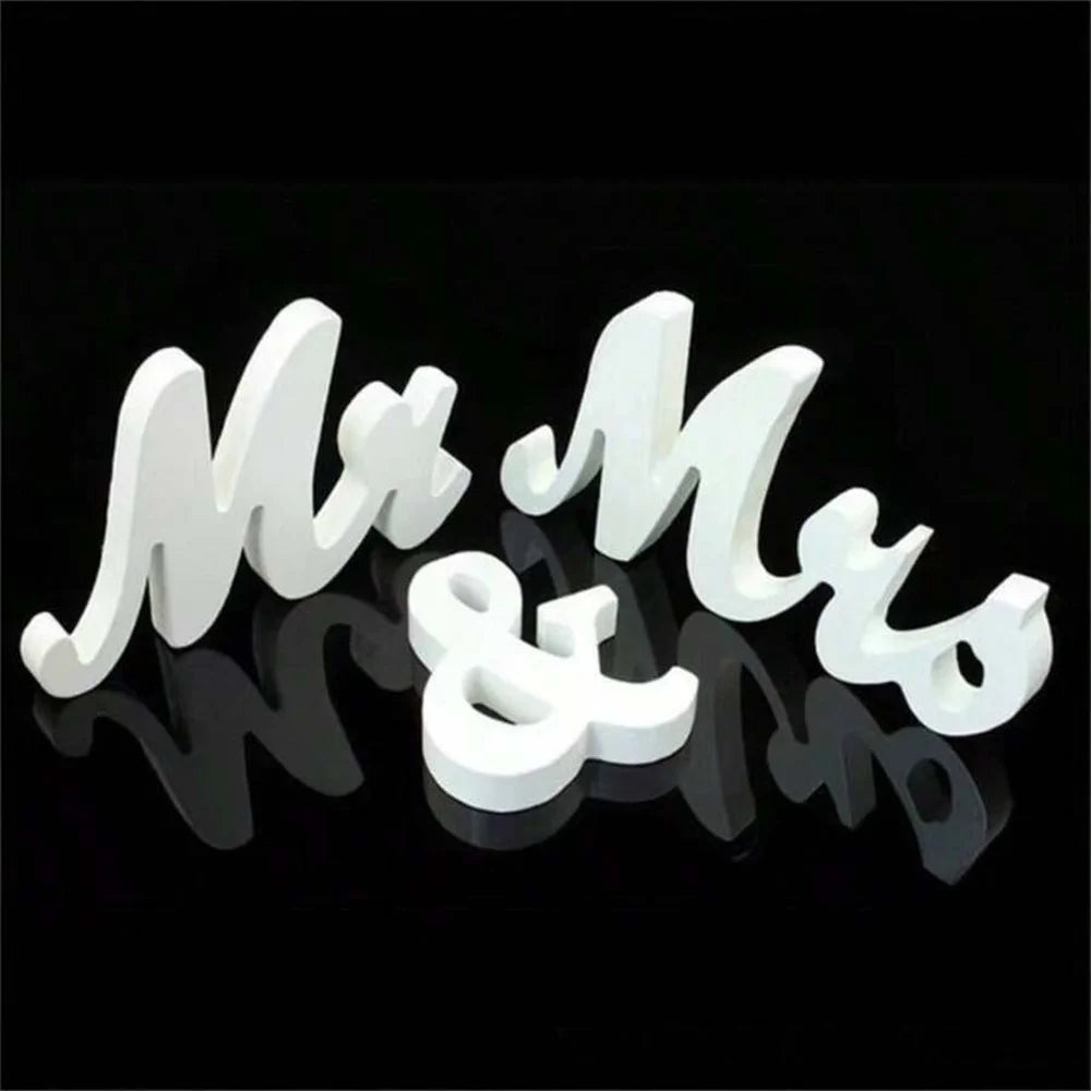3pcs/set Wooden Mr & Mrs Sign Decoration For Wedding Party, Ceremony Check-In Desk, Dining Table, Suitable For Home, Hotel Decor