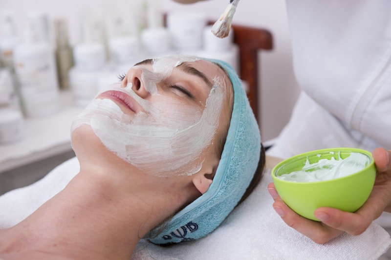 Sculpt & Glow Bundle — EMS Sculptor + Skin Scrubber + Peptide Eye Cream