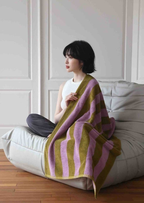 Self-Care Gift Set — Ultra Soft Absorbent Retro Stripe B + Ultra Soft Absorbent Retro Stripe B + Vitamin E Moisturizing Fruit Flavor